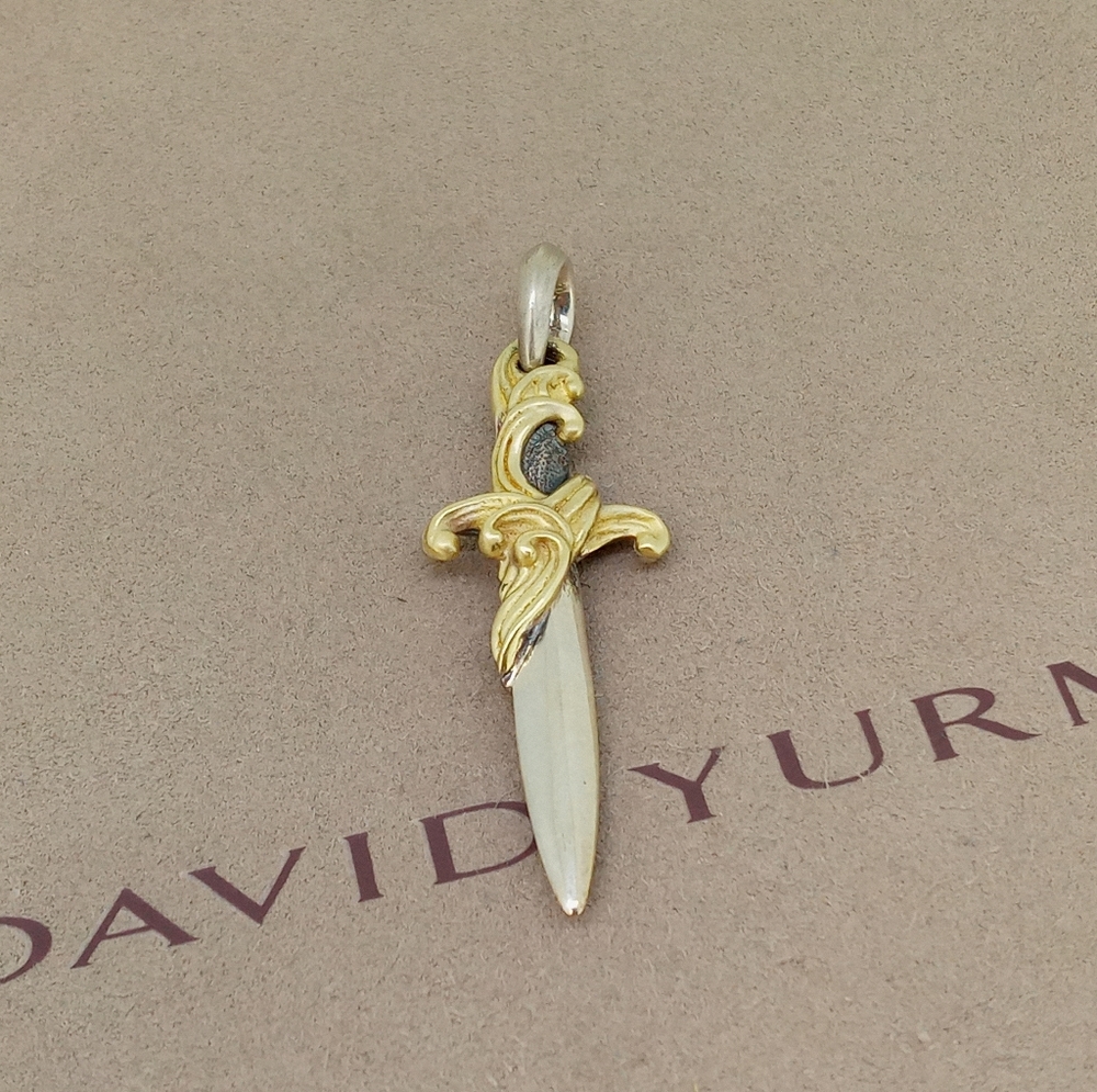 David Yurman Waves Dagger Amulet 18k Gold